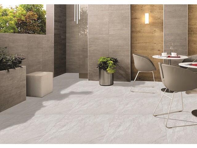 Lát nền phòng khách bằng đá granite 600x600