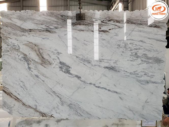 Mặt bếp đá hoa cương màu trắng vân xám sang trọng